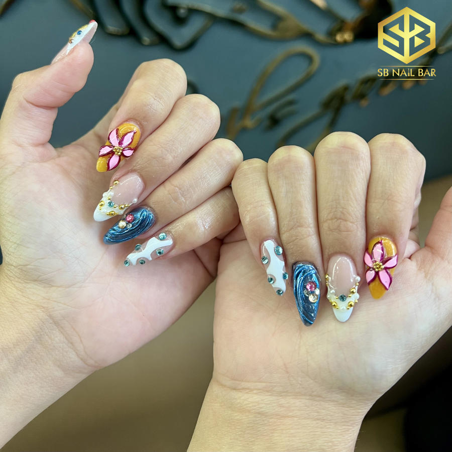 Elegant nail art